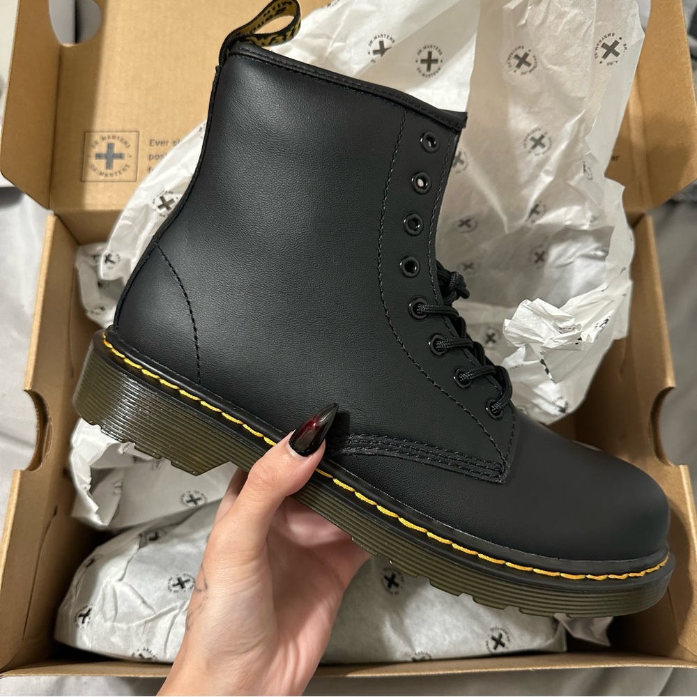 Brand new 1460 doc martens size 5 women’s